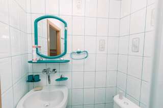 Гостевой дом Apartments in Uzhgorod Ужгород Большой двухместный номер с 1 кроватью-19